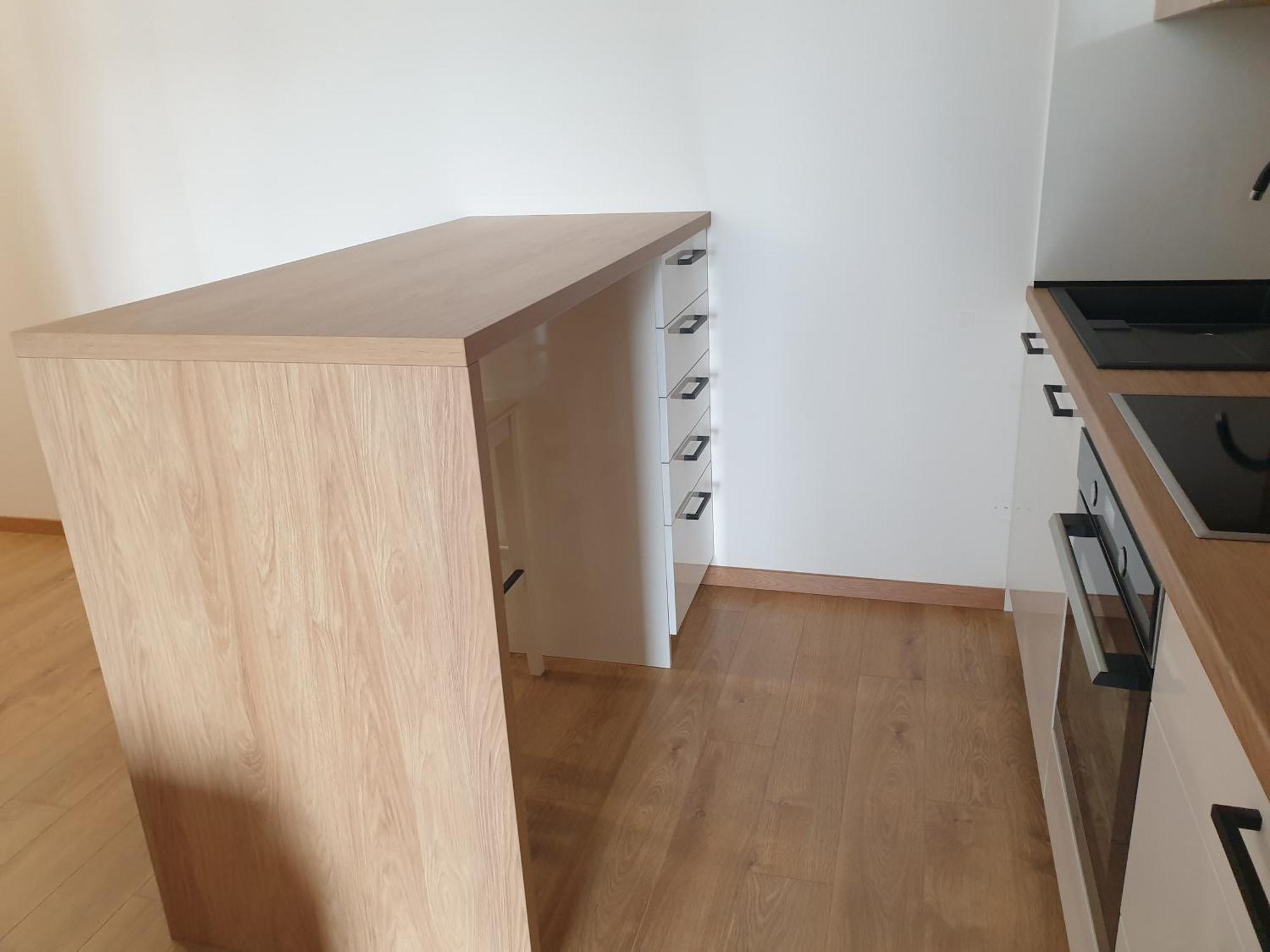 As Apartman Bella S Loggiou A Bezplatnym Vnutornym Parkovanim Appartement Košice Buitenkant foto